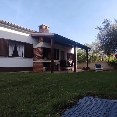 Apartment Little House